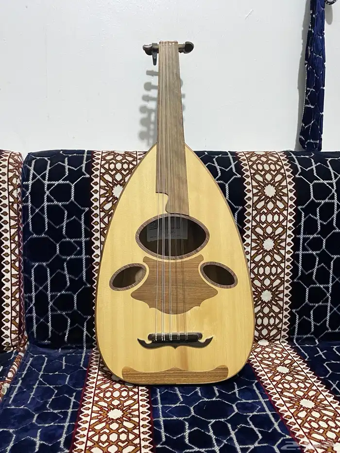 عود موسيقي 0