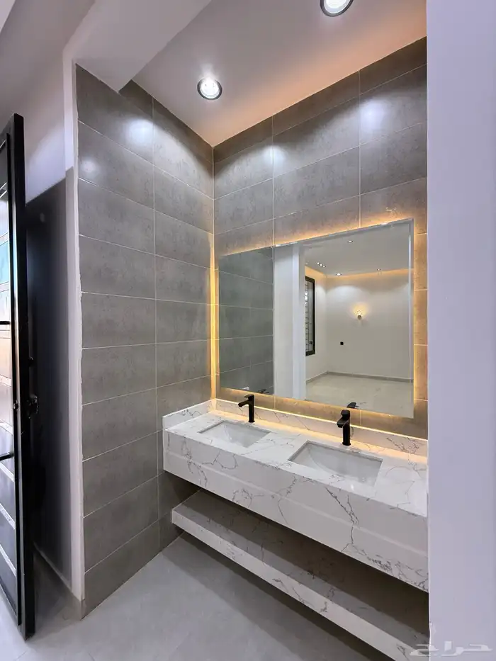 للبيع شقق سكنية بمداخل مستقله بحوش بسعر مناسب 520 الف 4