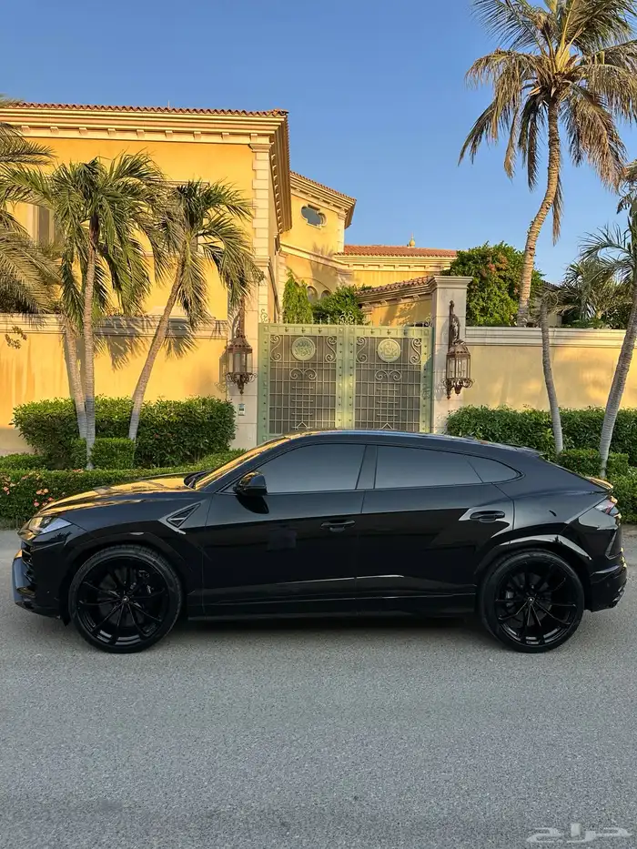 لامبورغيني أوروس Lamborghini Urus 2021 1