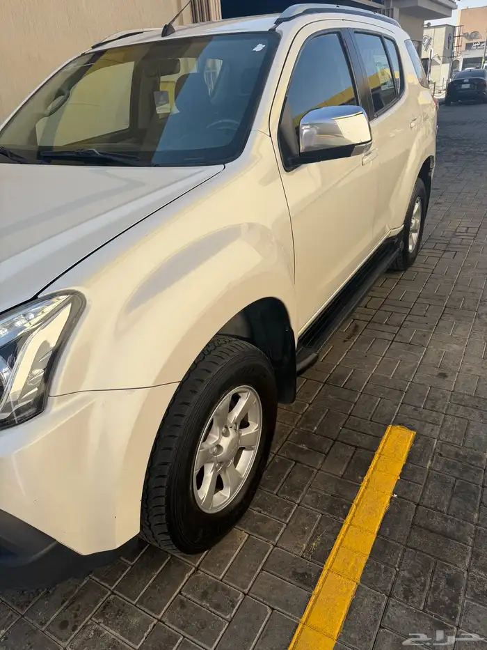 جيب ايسوزو للبيع 2