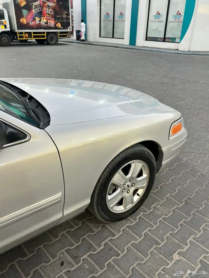 فورد فكتوريا سمني 2012 5