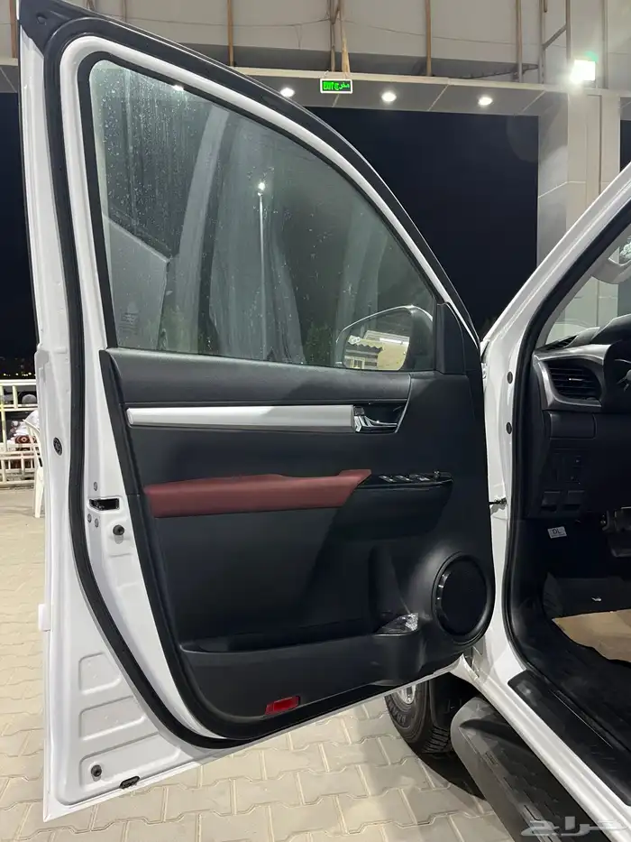 هايلوكس 2025 بنزين دبل أصفار 10