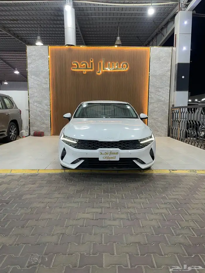 كيا كي 5 موديل 2023 ستاندر 1