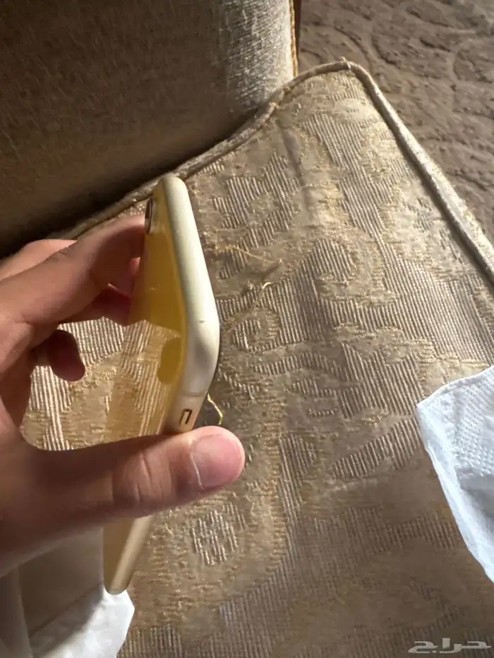 iPhone XR للبيع مستعجل السعر 500 ريال يجي شاشة حماية اثنين 5
