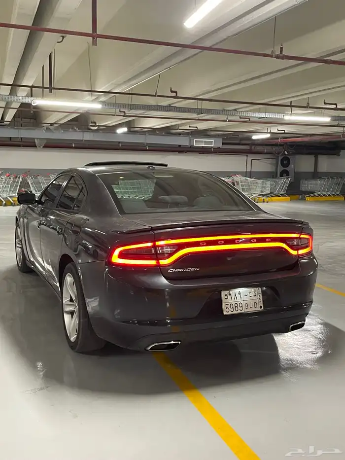 دوج تشارجر 2017 RT V8 7