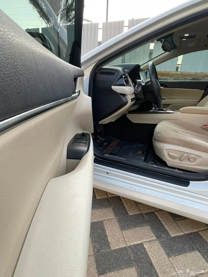 Camry full option Saudi 2023 38