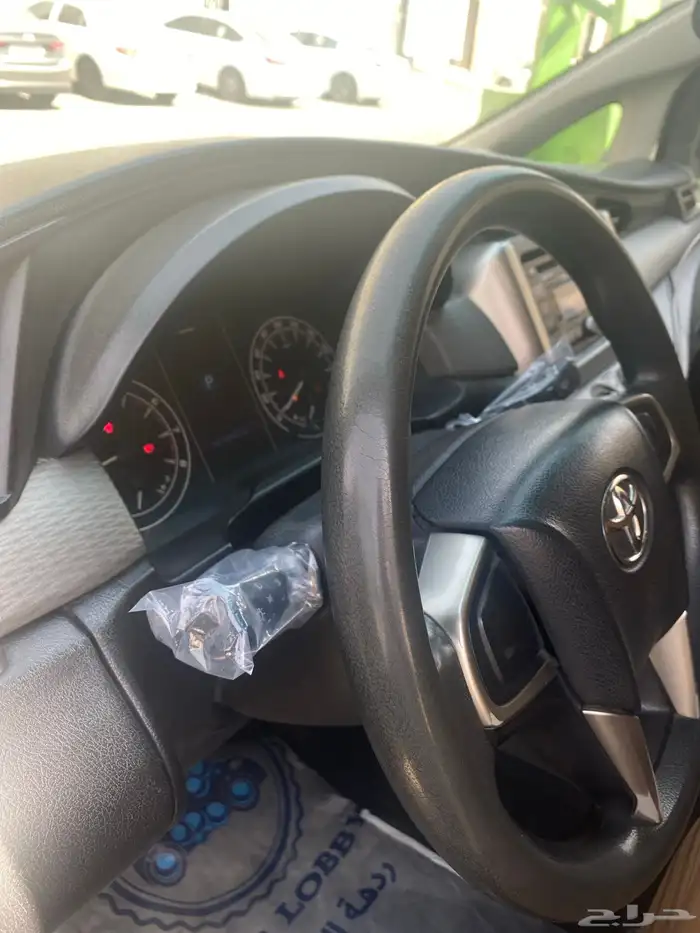 تايوتا انوفا 2018 مالك اول نظيفة جدا 10