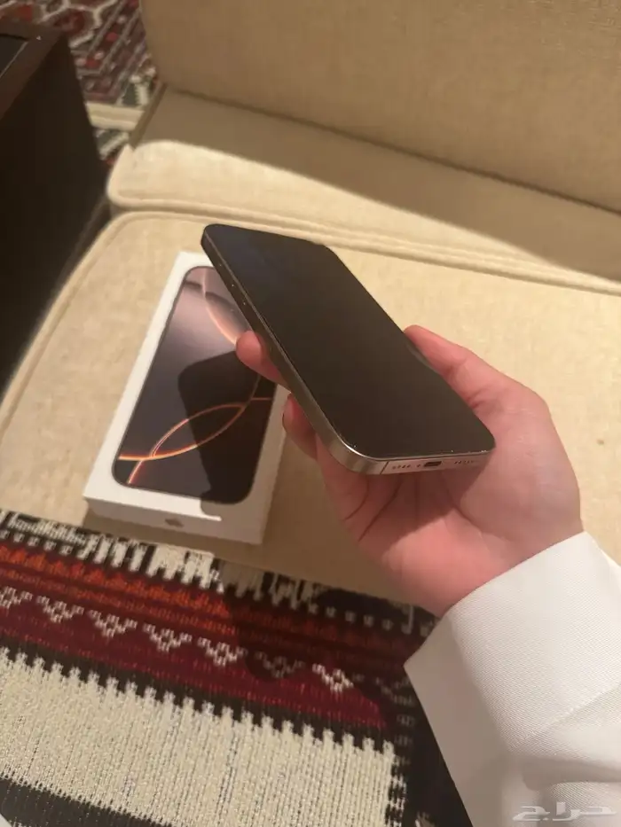 ايفون 16 برو ماكس pro max 16 نظيف جدا استخدام 4 شهور 1