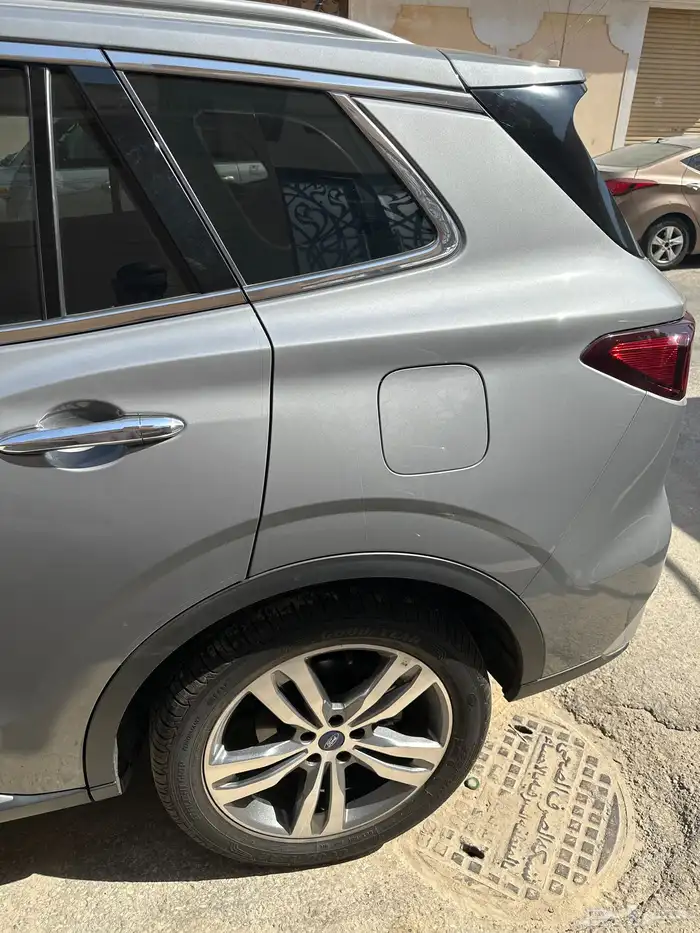 للبيع فورد تيرتوري 6