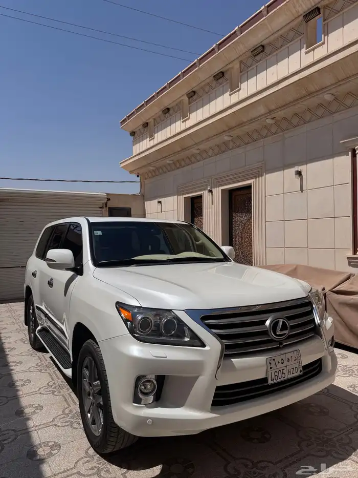 لكزس 2015 ED عداد 193 الف شرط الفحص 10