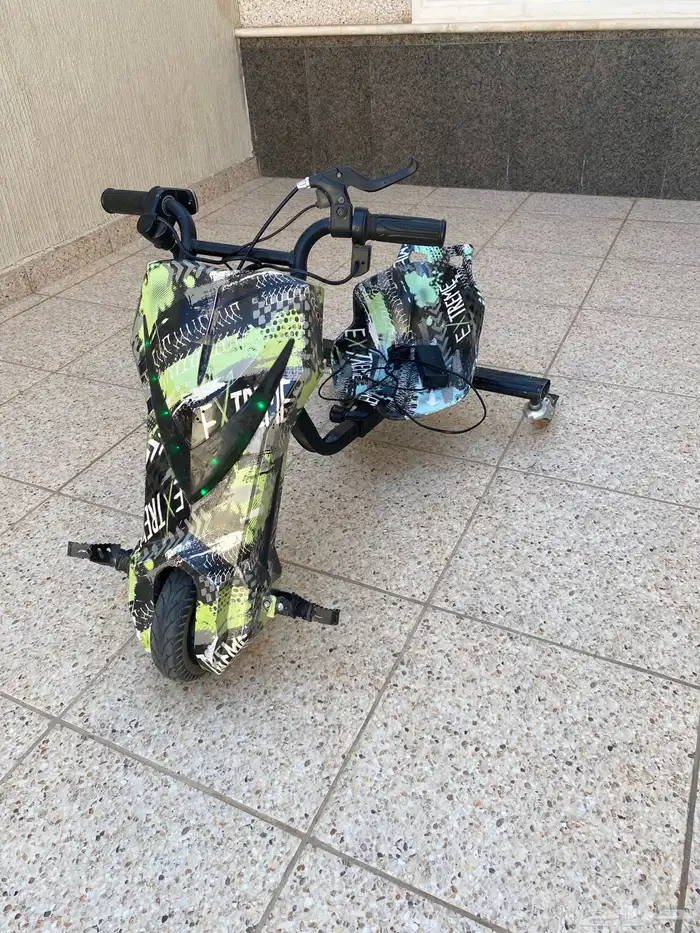 للبيع سكوتر درفت ممتازه لها معي اربع سنوات 6