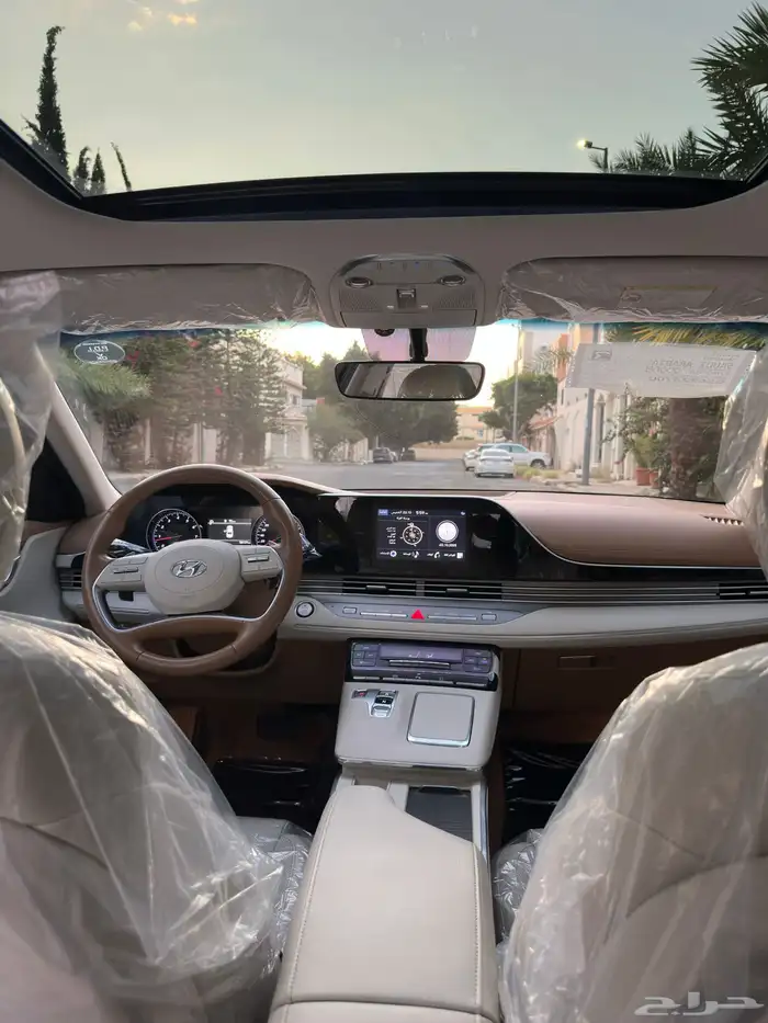 هونداي أزيرا 2023 10