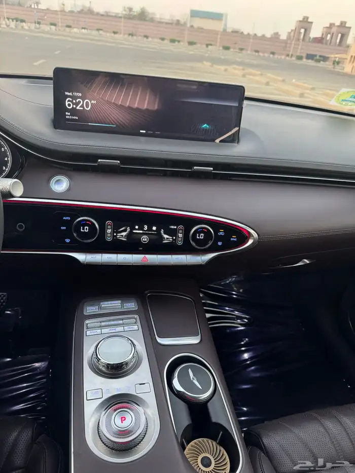 جنسس GV70 2023 28