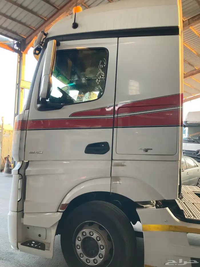 مرسيدس اكتروس MB4 2014 2