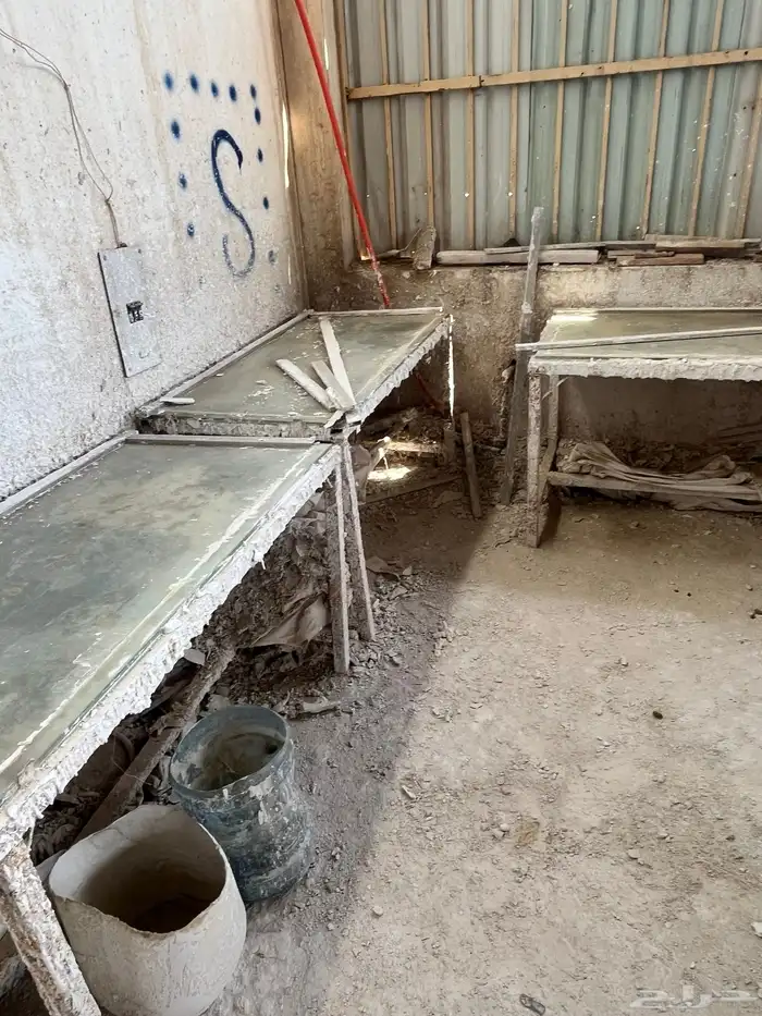 فرصة ذهبية للبيع مصنع ديكورات جبس 1000قطعه ب 4000 ريال فقط 59