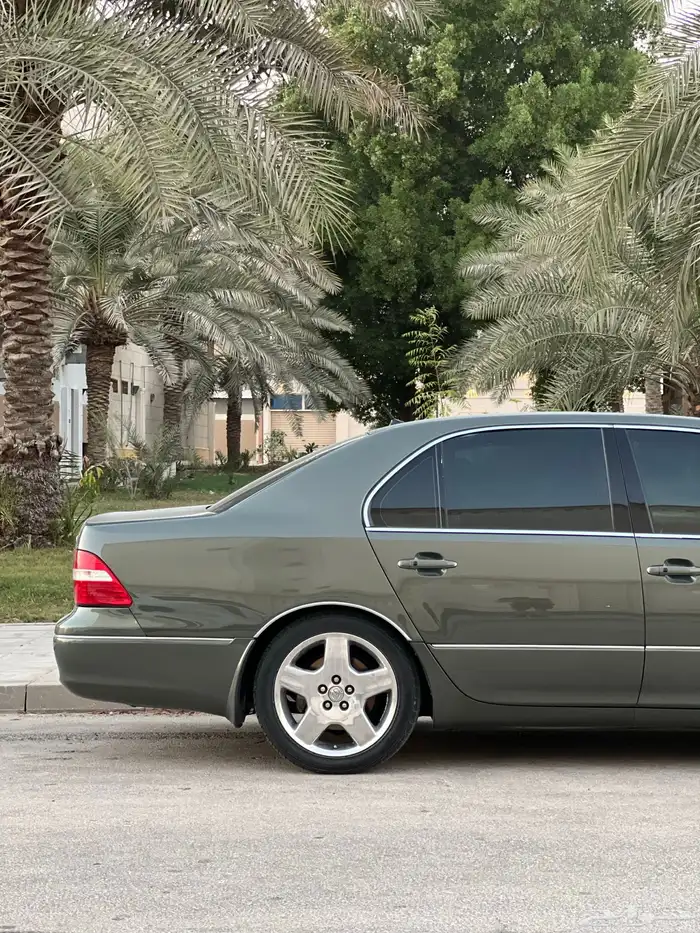 لكزس LS430 موديل 2004 9