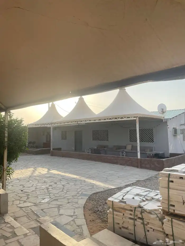 مربط خيل مساحه 2500 قسمين خيل استراحه 1