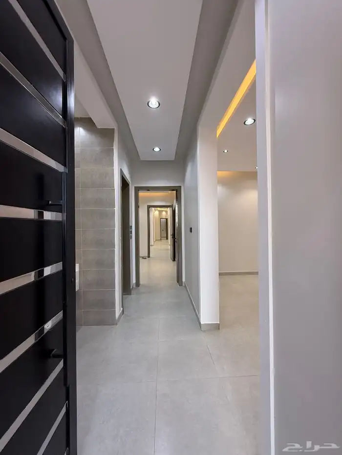 للبيع شقق سكنية بمداخل مستقله بحوش بسعر مناسب 520 الف 2