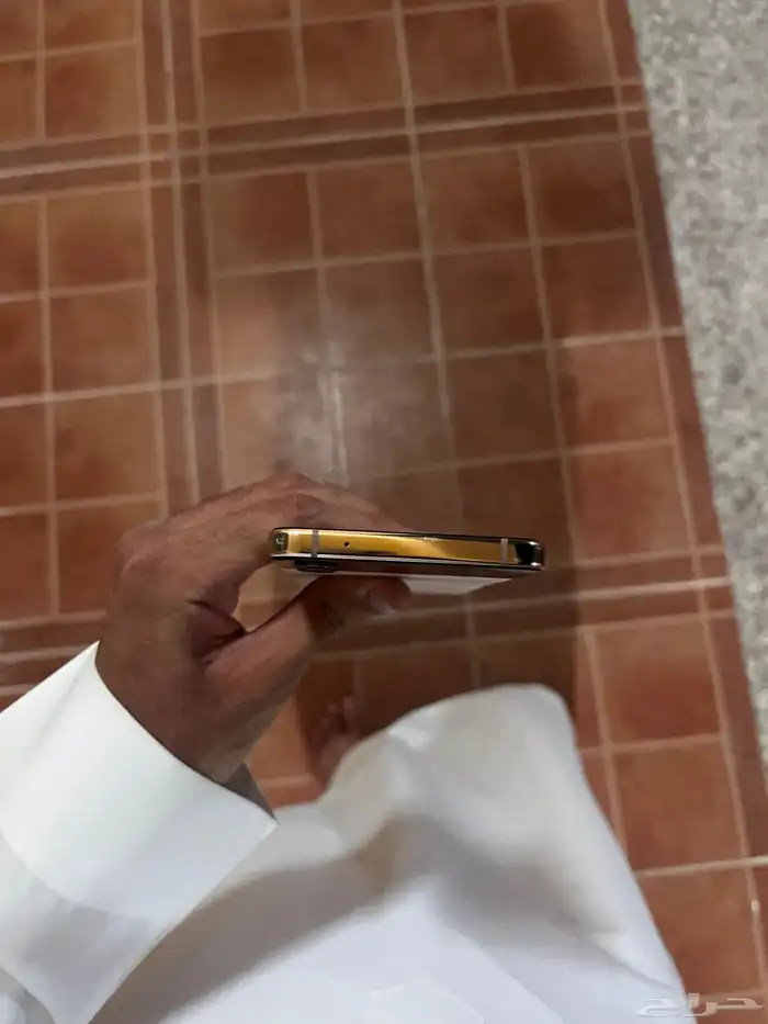 جوال z flip 4 نظيف جدا 4