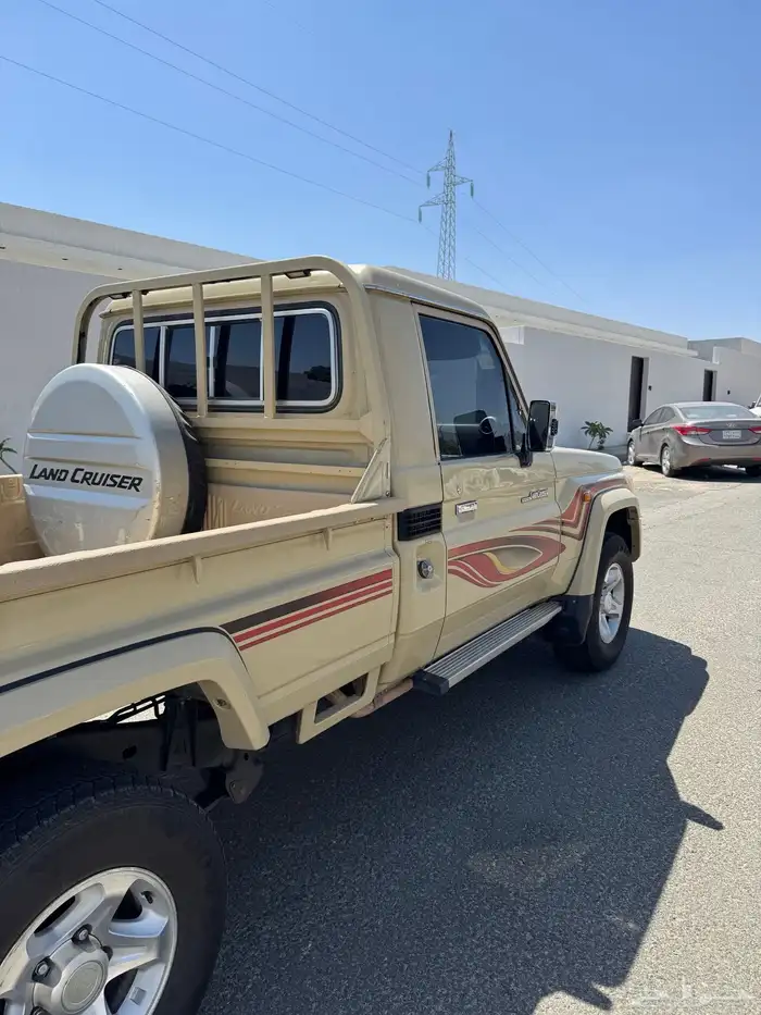 2013 بريمي دفعة ثانية ممشى 415 قابل الزيادة كل اموره شرط. 7