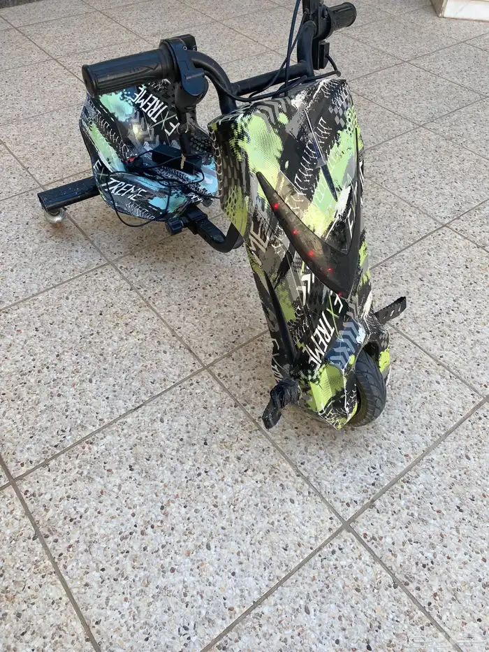 للبيع سكوتر درفت ممتازه لها معي اربع سنوات 4