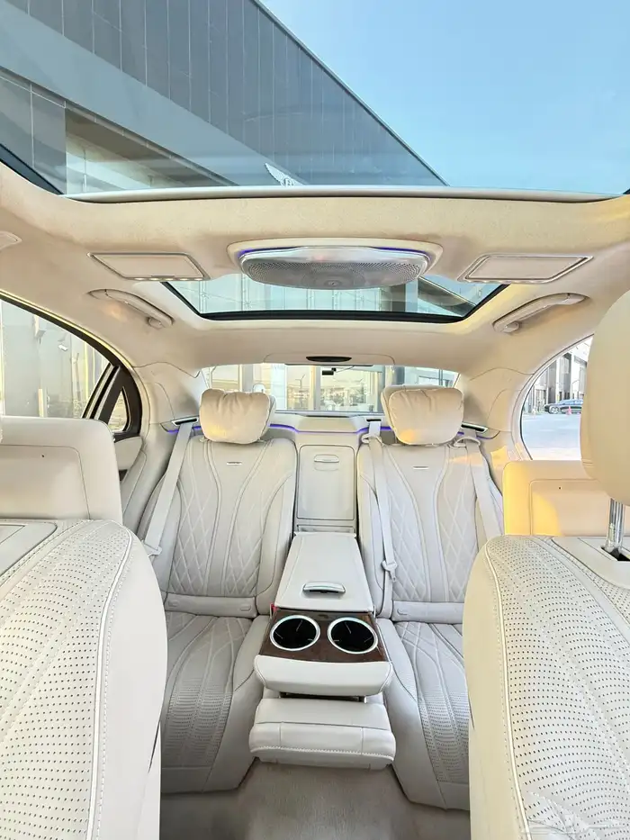 مرسيدس S63 نظيف جدا أسود ملكي 12