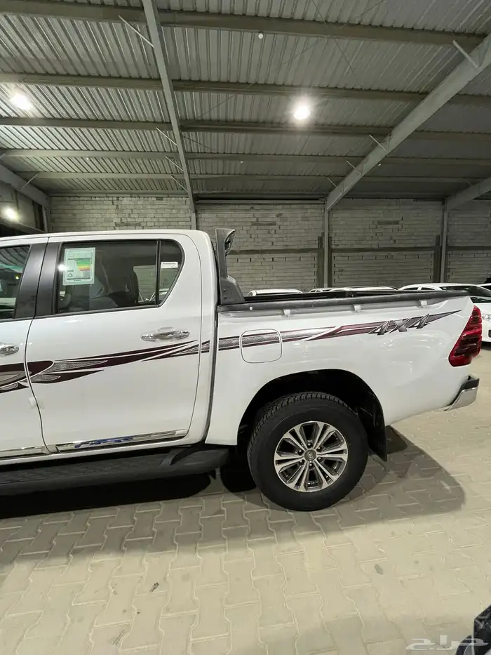 هايلوكس 2025 بنزين دبل أصفار 4