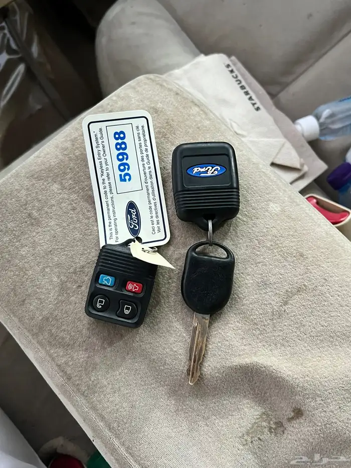 فورد فكتوريا سمني 2012 22