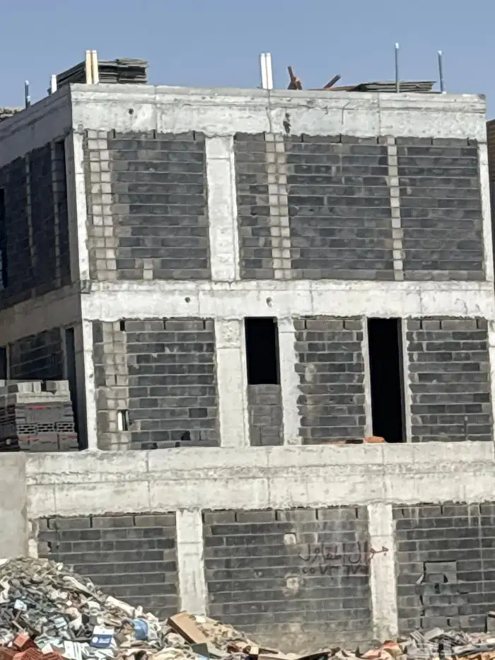 مقاولات عامة ومشرف مباني 14