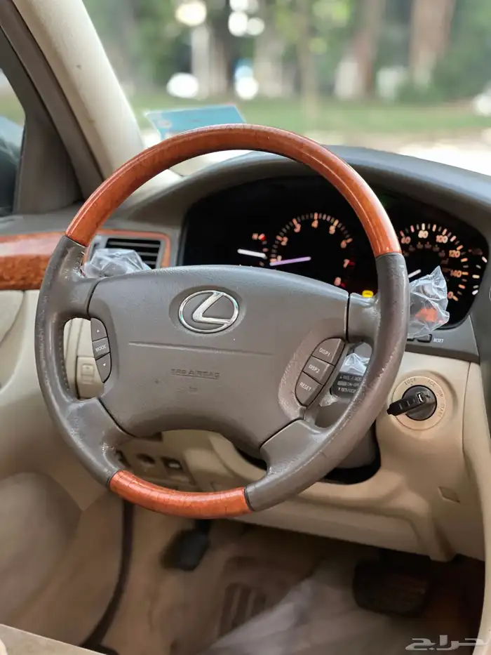 لكزس LS430 موديل 2004 16