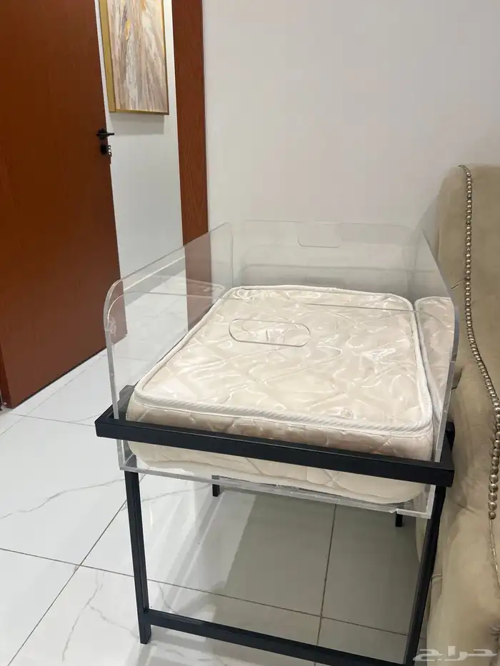 سرير مواليد اكريليك 1