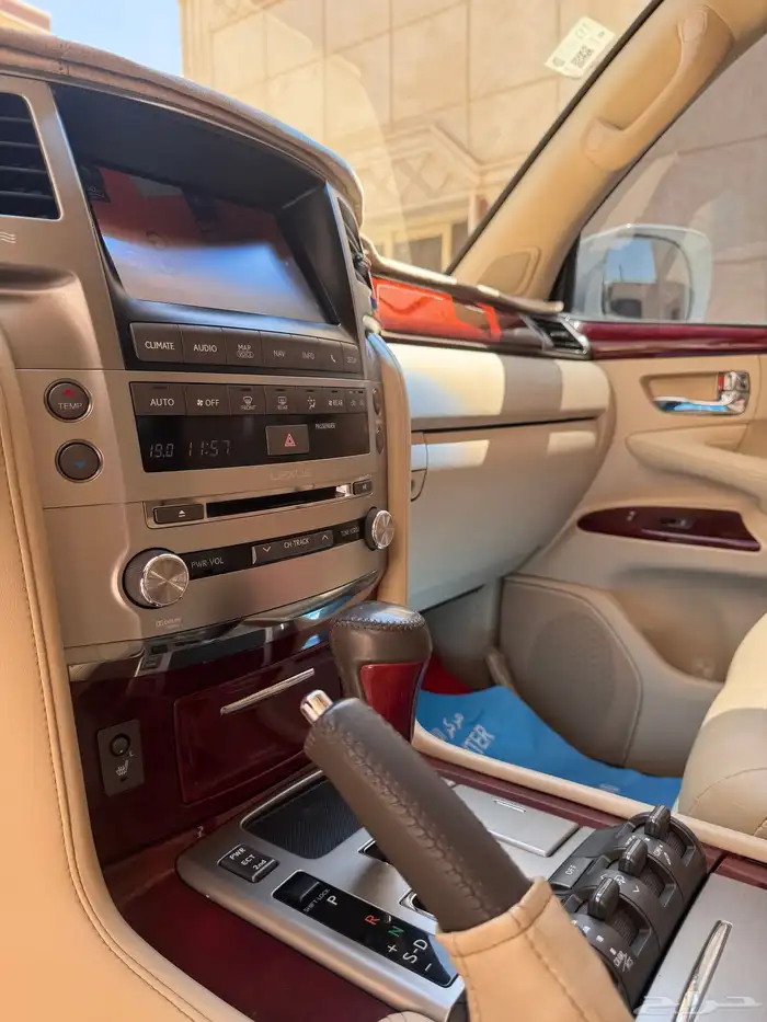 لكزس 2015 ED عداد 193 الف شرط الفحص 32