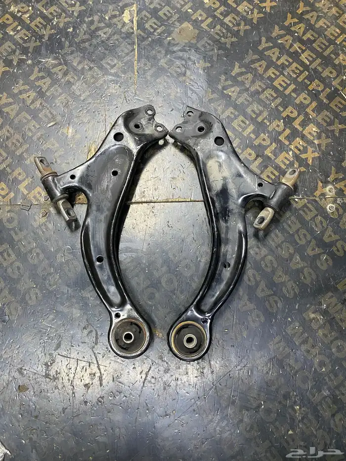 مقصات اماميه كامري2003 و2006 2