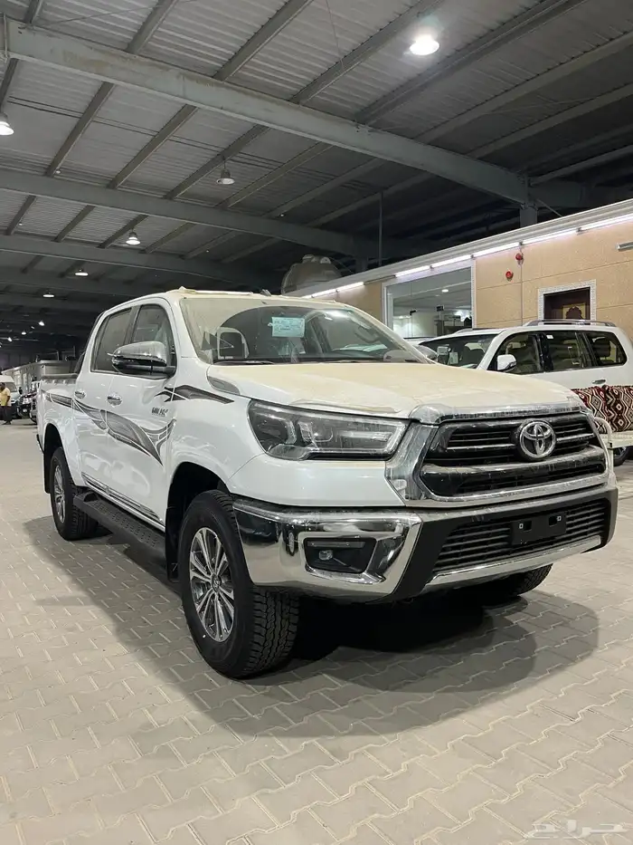 هايلوكس 2025 بنزين دبل أصفار 1