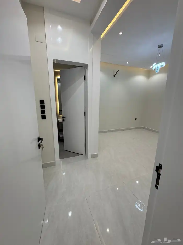 للبيع شقق تمليك أرضي بالمحاله تشطيب vip 550 الف 16