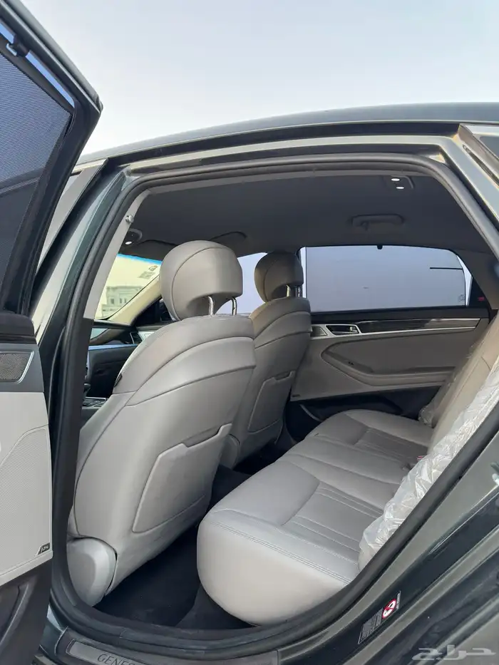 جنسيس G80 2018 12