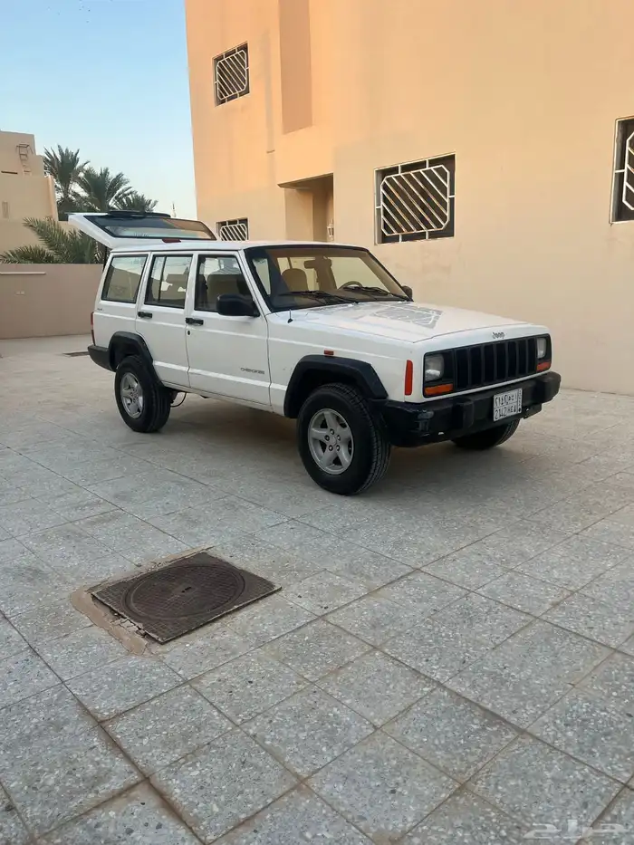 جيب شروكي موديل 2000 4