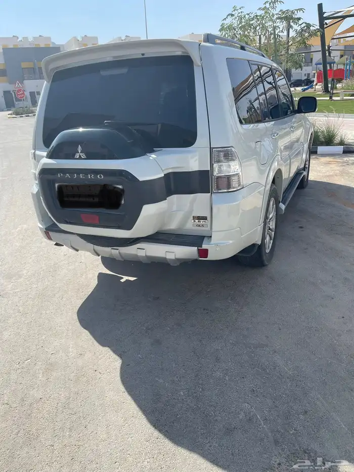 جيب متسوبيشي باجيرو للبيع 21