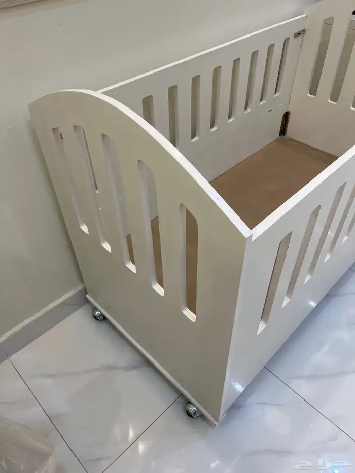 سرير اطفال 2
