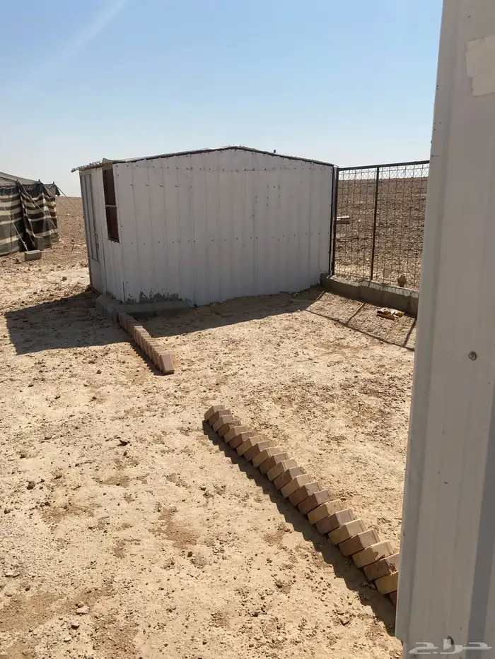 مخيم للبيع بكامل ملحقاته 4