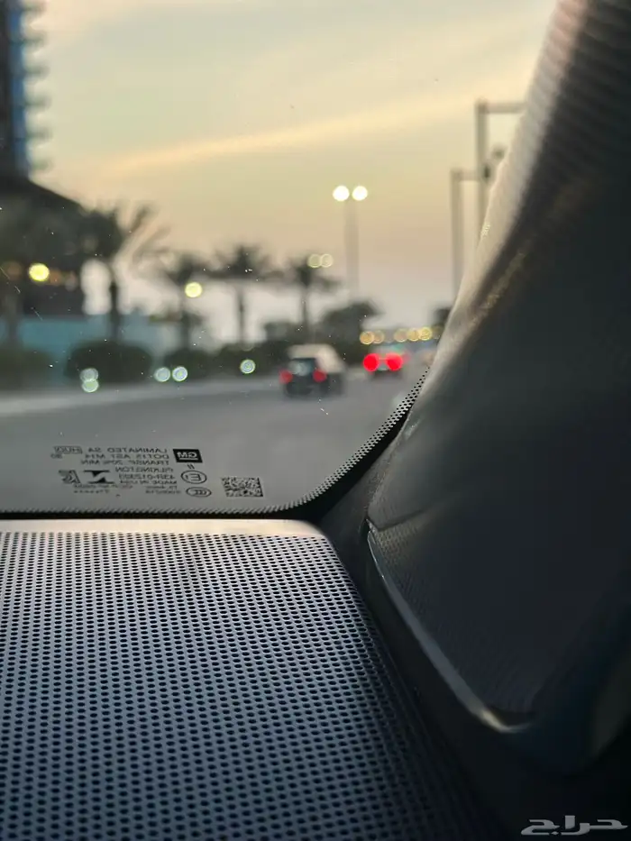 اسكاليد 2021 (بلاتينيوم سبورت) 33