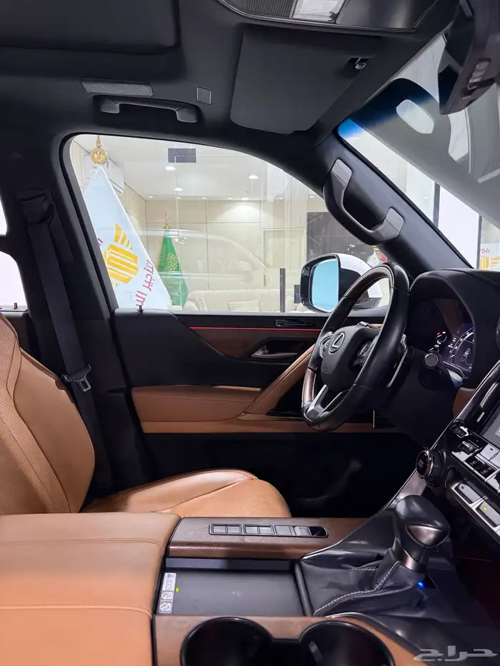 جيب لكزس للايجار 11