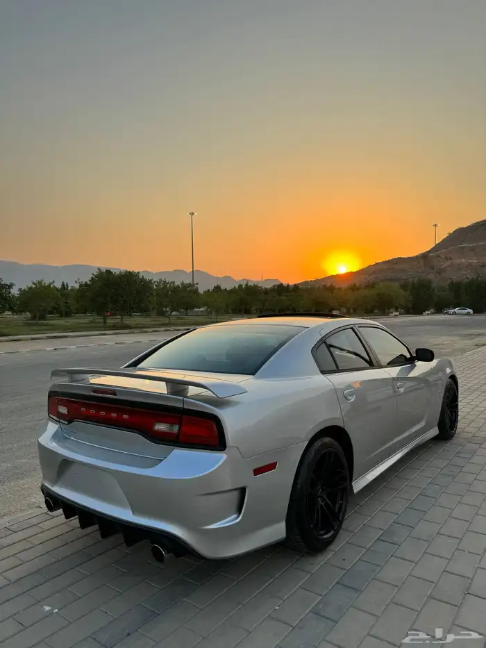 دودج تشارجر RT 2012 25