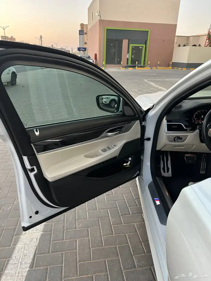 بي ام دبليو 730le M kit 7