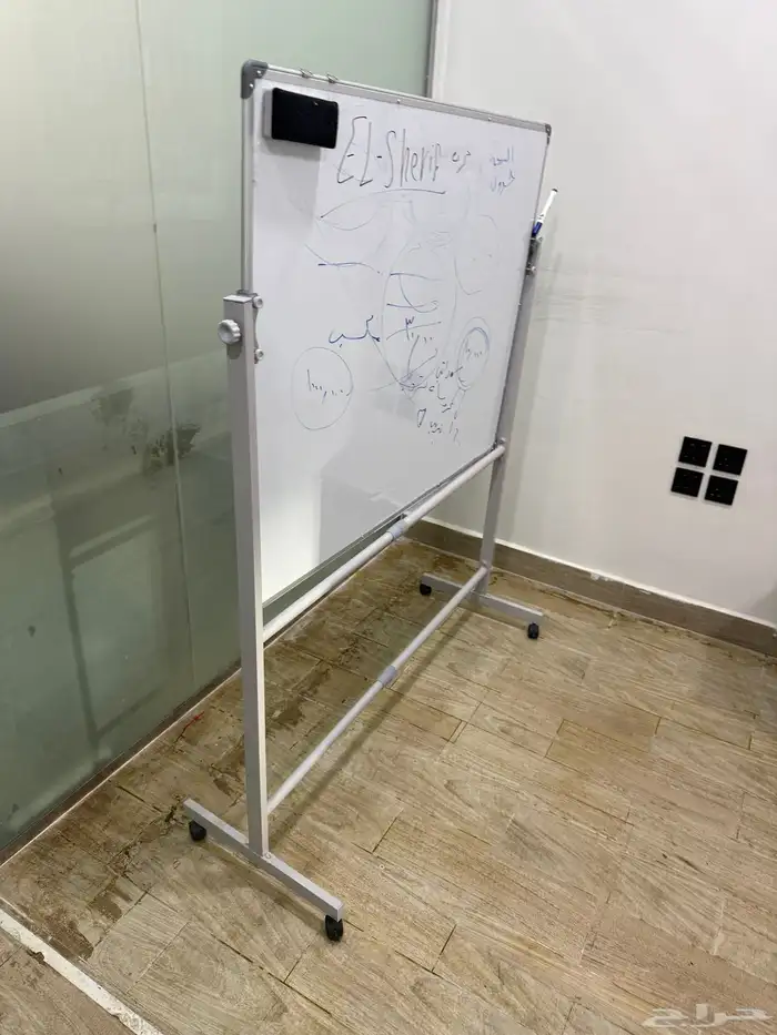 عفش مكتب شبه جديد بسعر مغري 3
