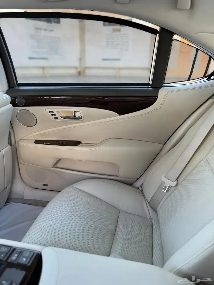 لكزس LS لارج 2007 للبيع 30