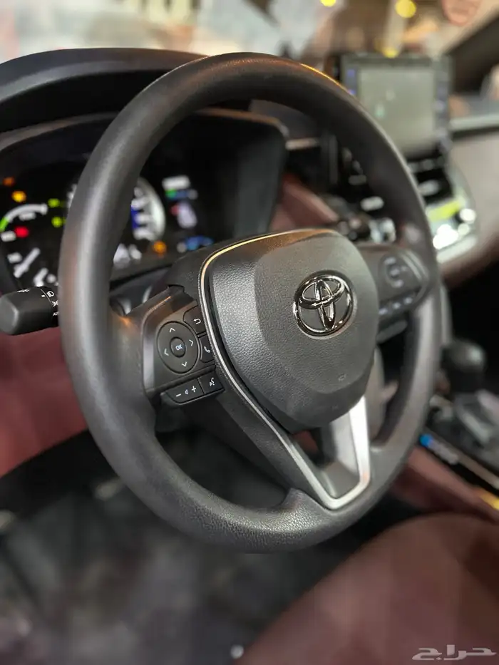 تويوتا كورولا كروس نص فل فتحه 2024هايبرد 98900 شامل الضريبة 8