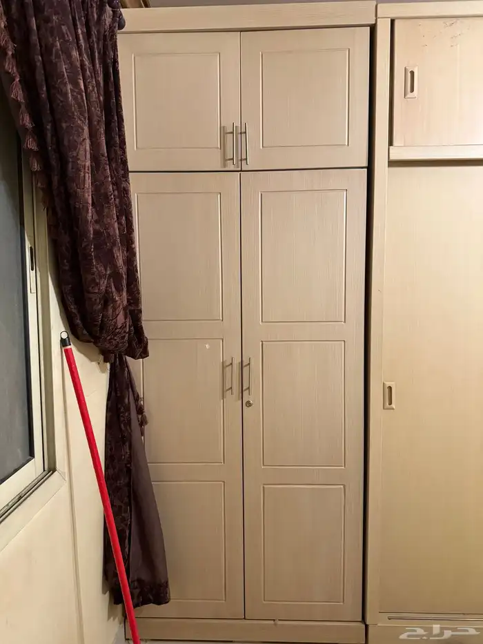 غرفة للبيع مع دواليب 3