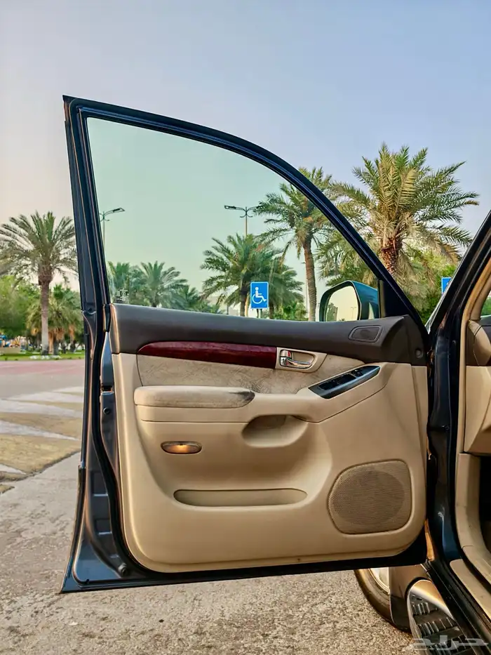 تايوتا برادو 2006 فل كامل VX عبداللطيف مخزن 50