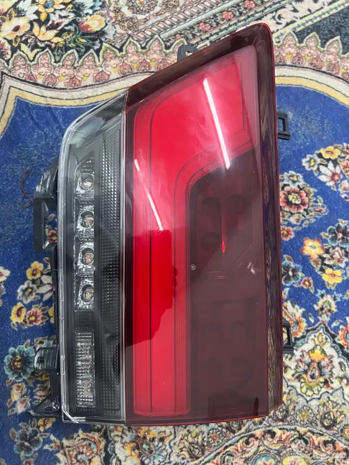 اسطب جكسار خلفي يمين 2025 0